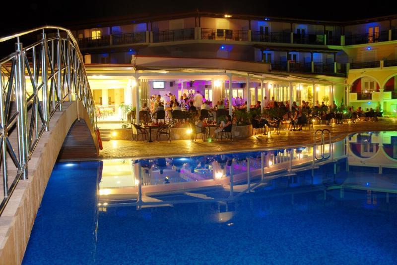 Majestic Hotel & Spa Лаганас Экстерьер фото