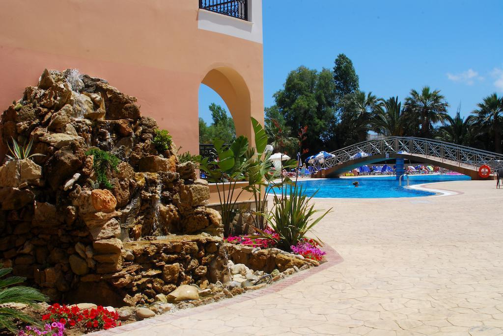 Majestic Hotel & Spa Лаганас Экстерьер фото