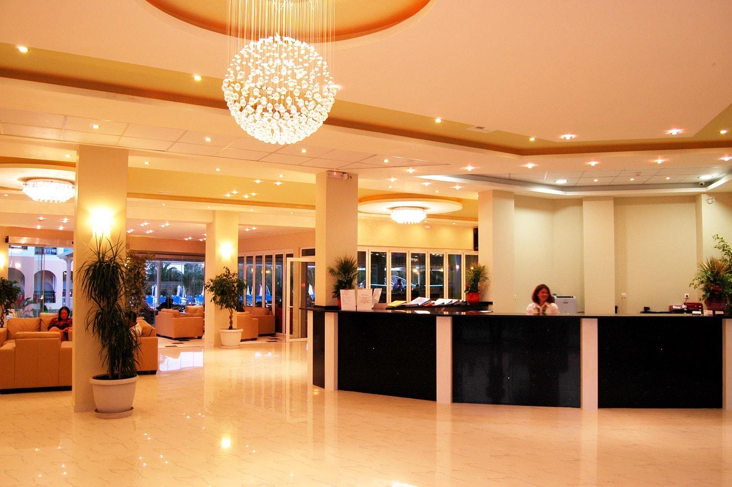 Majestic Hotel & Spa Лаганас Экстерьер фото