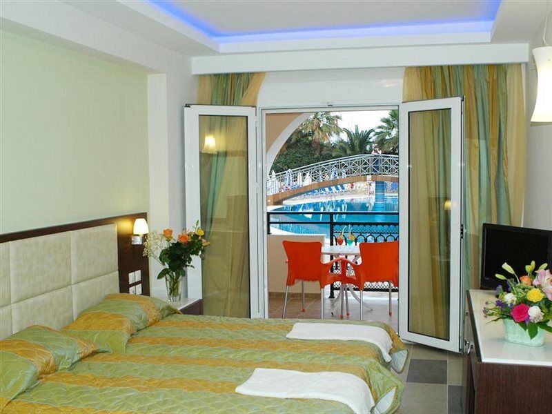 Majestic Hotel & Spa Лаганас Экстерьер фото